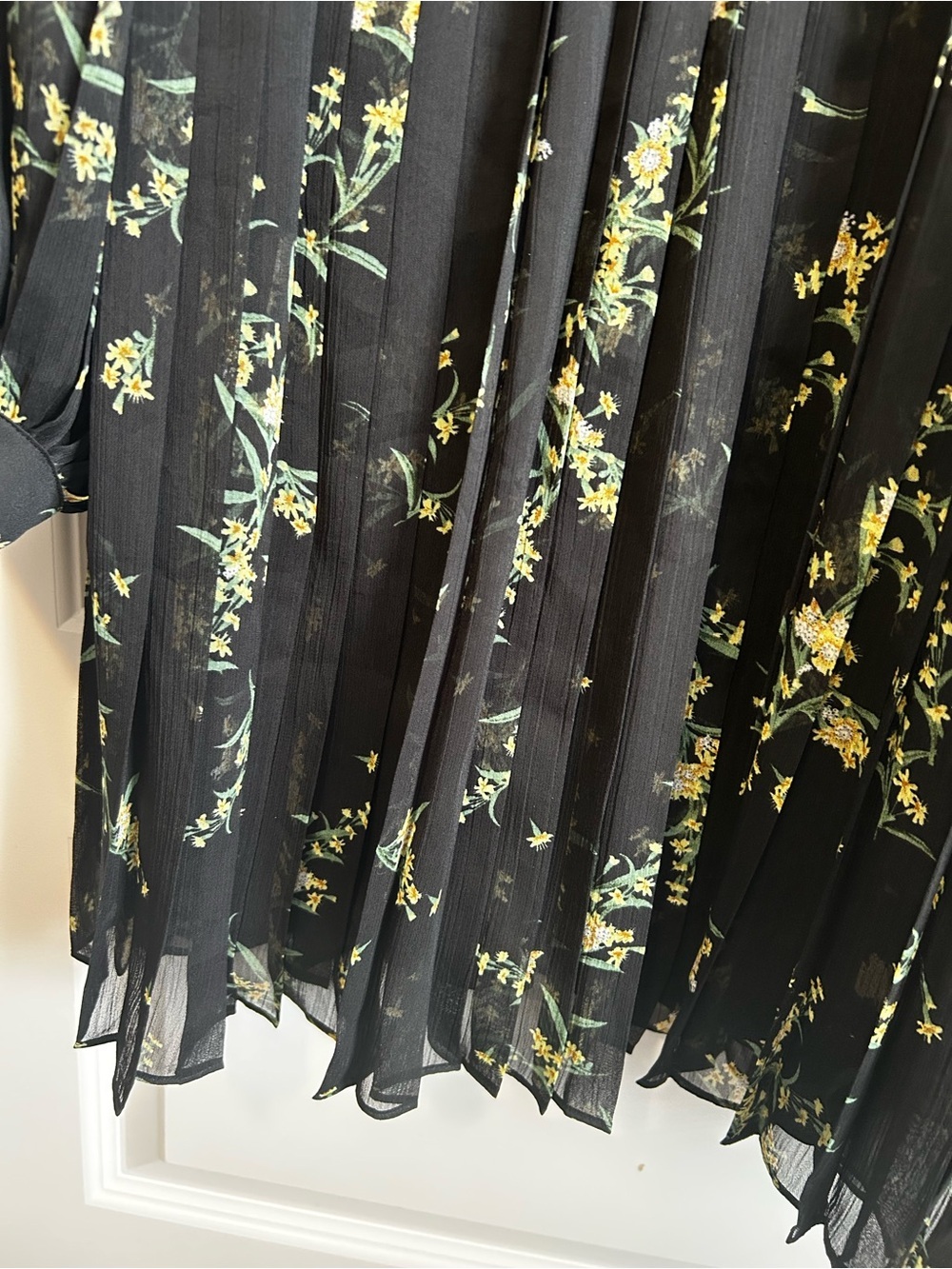 Ted Baker Papyrus Black Floral Long-Sleeve Pleated Dress - Picture 5 of 9